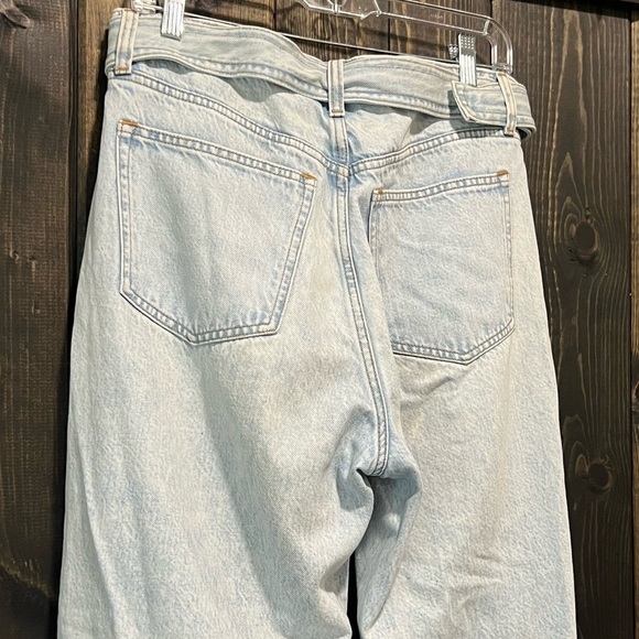 Abercrombie & Fitch The Loose High Rise Belted Jeans 30 10 Denim Light Baggy - Picture 9 of 15